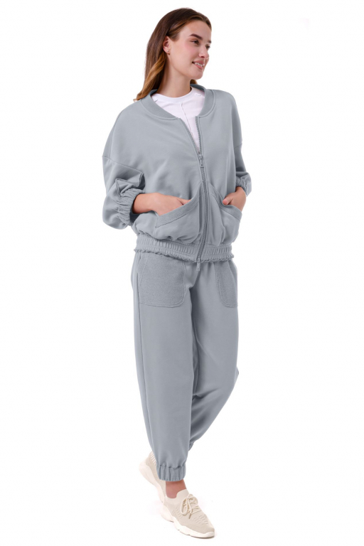 Кофта на блискавці вільного силуету з накладними кишенями та відкритими швами сіро-голубого кольору