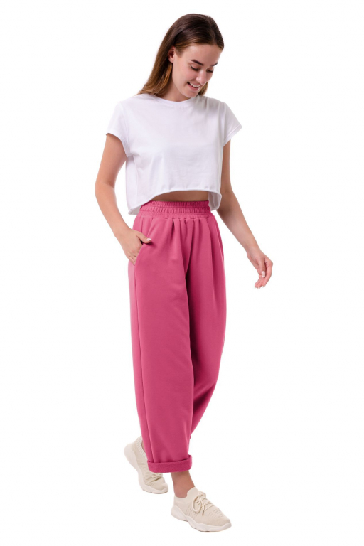 Широкі штани банани з однією складкою спереду у малиновому кольорі