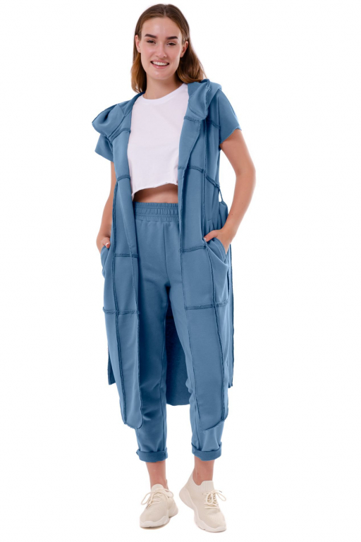 Тренч довгий з коротким рукавом та двома кишенями з відкритими швами у кольорі індіго