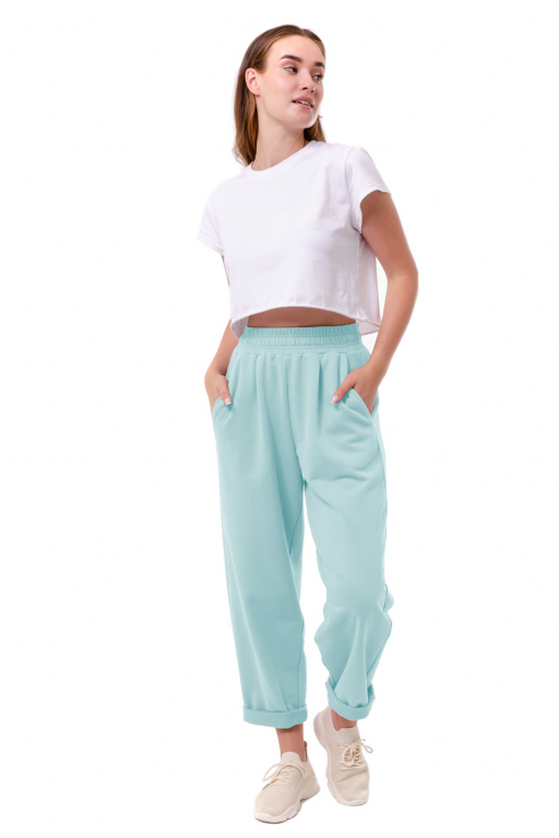 Широкі штани банани з однією складкою спереду у ніжно-блакитному кольорі