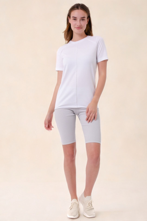 Футболка з рукавом реглан та відкритими швами спереду та спині білого кольору