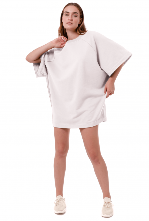 Світшот-сукня вільного сілуету з рукавом реглан у перлинному кольорі