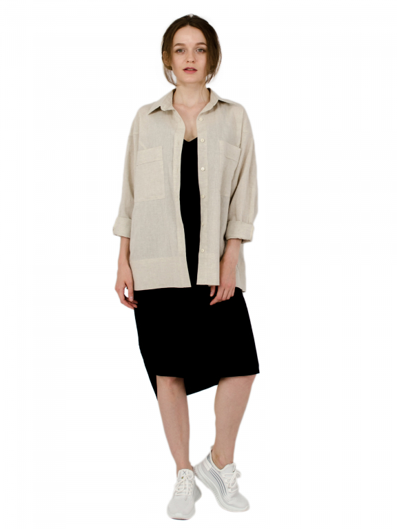 Сорочка з об'ємними рукавом клином  та накладними кишенями бежевого кольору